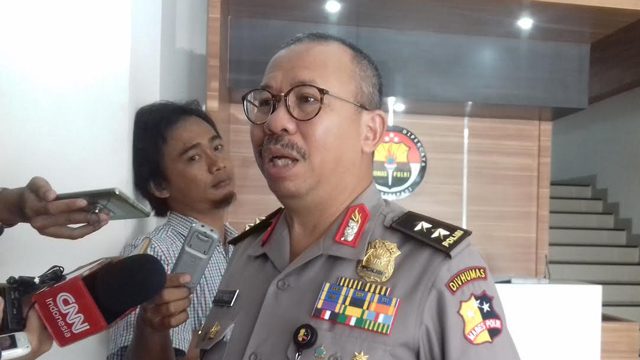 http://www.kricom.id/gambar/berita/2017/05/Kadiv-Humas-Polri-Irjen-Setyo-Wasisto-II-640x360.jpg