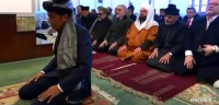 Begini Reaksi Jokowi atas 'Hebohnya' Berita Imami Salat di Afghanistan