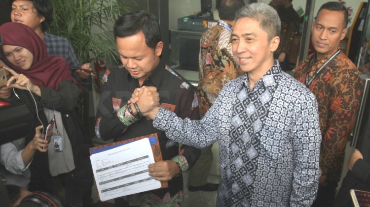 FOTO: Bima Arya dan Pendampingnya Lapor Harta Kekayaan