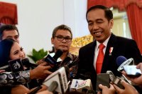 Jokowi Diacungi 'Kartu Kuning', PAN: Itu Jadi Bahan Koreksi Buat Pemerintah