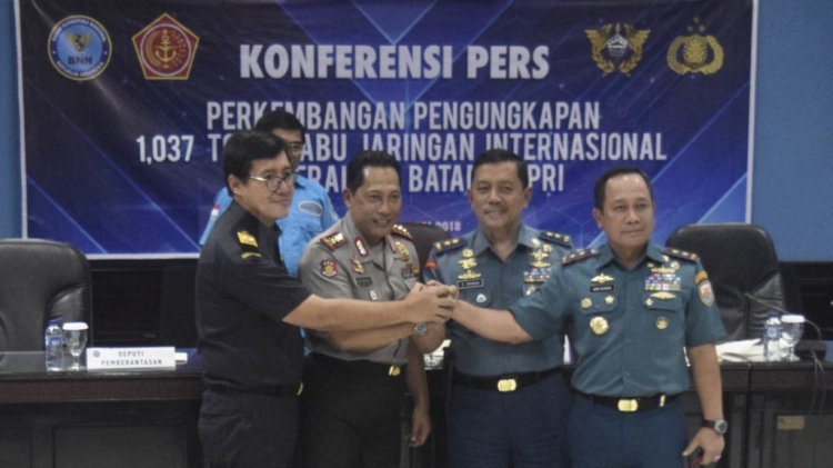 FOTO: BNN dan TNI AL Ungkap Peredaran Sabu 1 Ton